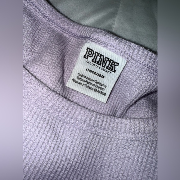 PINK Victoria's Secret Women’s  L/S Logo Crew Neck Waffle Tee Lavender - Picture 3 of 4